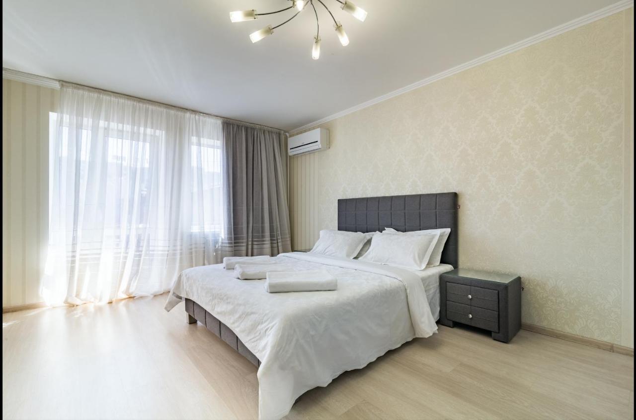 Luxury 2-Bedroom Most City Area, Center Dnipro Exterior photo